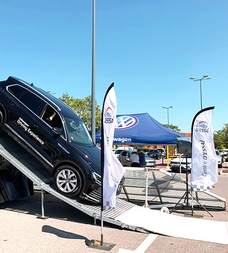 Descente extrême d'un SUV sur le Centre d'Essai Expérience