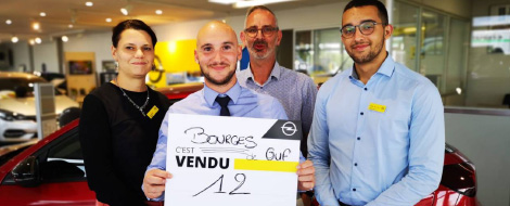 L'équipe de la concession Opel à bourges à fait 12 ventes