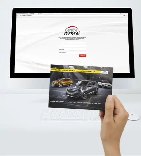 Invitation papier et landing page d'inscription au Centre d'Essai Driving