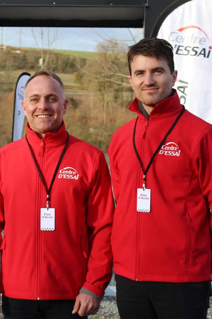 Deux pilotes pour le Centre d'Essai Driving