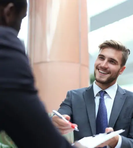 Le facilitateur récupère les coordonnées d'un prospect